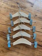 5 Houten Kledinghangers Kinderen, Ophalen of Verzenden, Zo goed als nieuw