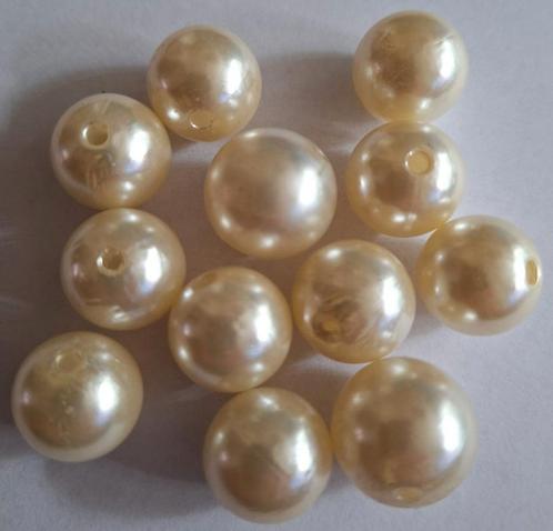 Grote glanzende creme kralen 18 mm, Hobby en Vrije tijd, Kralen en Sieraden maken, Nieuw, Kraal, Verzenden