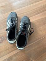 Voetbalschoenen Adidas maat 45,5, Maat XS of kleiner, Ophalen of Verzenden, Gebruikt
