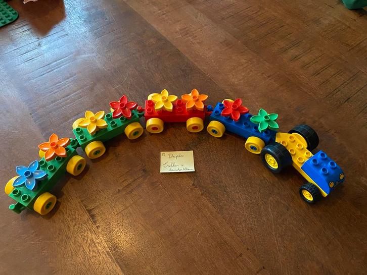 Duplo Trekker met Bloemetjes op wagentjes (DUPLO - Q), Kinderen en Baby's, Speelgoed | Duplo en Lego, Gebruikt, Duplo, Complete set