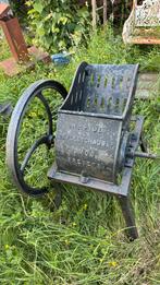 Antieke bieten molen, Ophalen