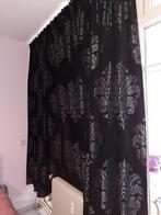 Prachtige fluweelachtige stof zwart zilveren gordijnen., Huis en Inrichting, Gothish, 200 cm of meer, Zwart, Ophalen of Verzenden