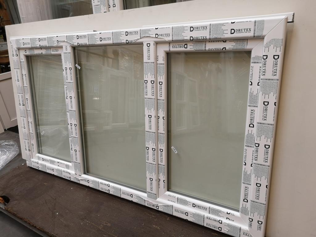 Kunststof kozijn dk-v-dk 250 x 110 cm intrek RAL 9016, Doe-het-zelf en Verbouw, Kozijnen en Schuifpuien, Niet ingevuld, Kunststof