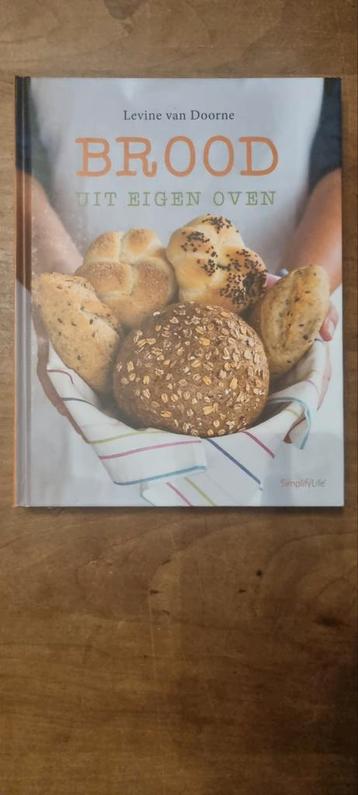 Brood uit Eigen Oven - Levine van Doorne beschikbaar voor biedingen