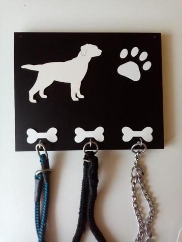 Labrador riemkapstokjes en bakhouders  beschikbaar voor biedingen