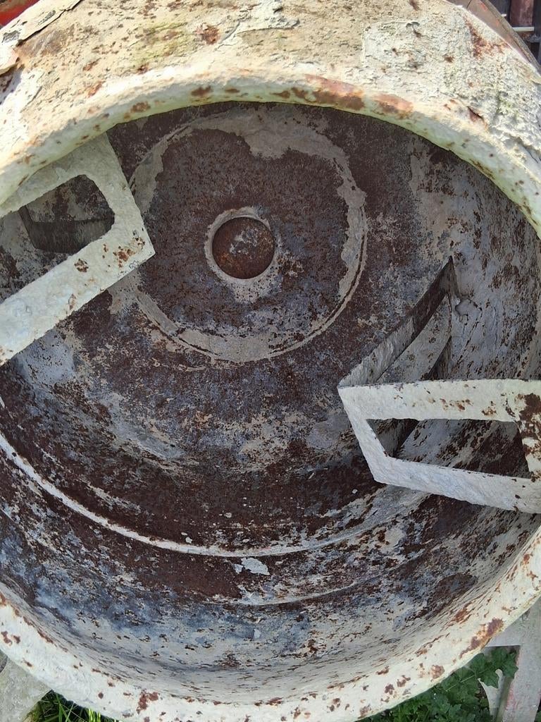 Betonmolen - Gebruikt, Ophalen of Verzenden, Gebruikt