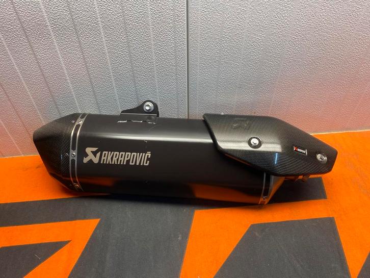 Ktm 1050 1090 1190 1290 adventure Akrapovic uitlaat demper, Motoren, Accessoires | Overige, Gebruikt, Ophalen