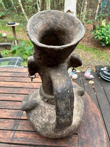 Antieke Mangbetu Kleipot - Kongolese Kunst beschikbaar voor biedingen