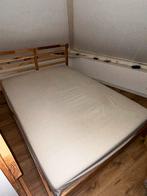 IKEA Bed + Matras - 140x200, Huis en Inrichting, Ophalen, Gebruikt, Bruin, Tweepersoons