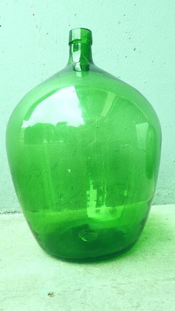 Mooie grote groene gistfles van ca. 25 liter, fles 2 beschikbaar voor biedingen