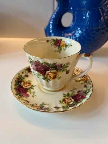 Antiek Lady Sophie Theekop & Schotel Bloemen beschikbaar voor biedingen