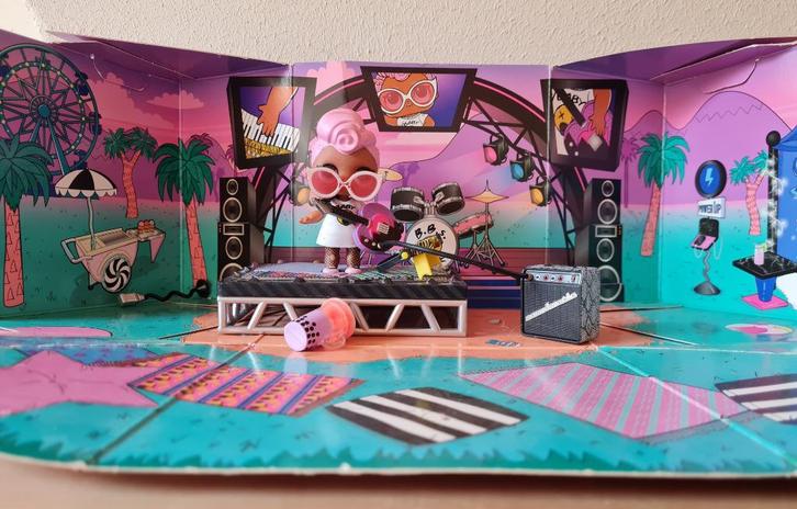 L.O.L. Surprise Furniture- Muziekfestival met Grunge Grrrl, Kinderen en Baby's, Speelgoed | Poppen, Gebruikt, Overige typen, Ophalen of Verzenden