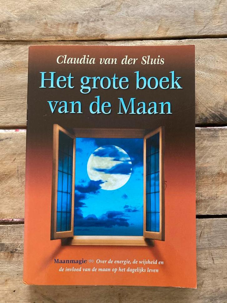 Het Grote Boek van de Maan - Claudia van der Sluis, Boeken, Esoterie en Spiritualiteit, Zo goed als nieuw, Achtergrond en Informatie