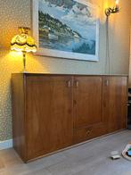 Antieke Design Vakwerk Dressoir, Ophalen, 150 tot 200 cm, Zo goed als nieuw, Met deur(en)