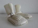 Vintage witte babyschoenen slofjes kunstleer breisel maat 19, Slofjes, Jongetje of Meisje, Ophalen of Verzenden, Zo goed als nieuw