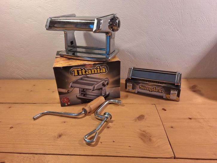 Imperia Pastamachine + Extra Opzetstuk, Huis en Inrichting, Keuken | Keukenbenodigdheden, Ophalen of Verzenden