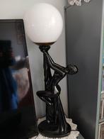 Staande lamp met witte bol, Ophalen, Zo goed als nieuw, Minder dan 100 cm