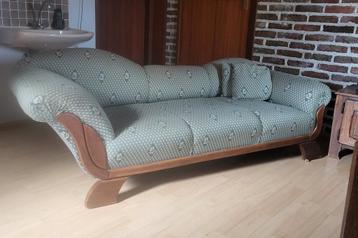 Antieke vintage Divan Sofa chaise longue bank bankje beschikbaar voor biedingen
