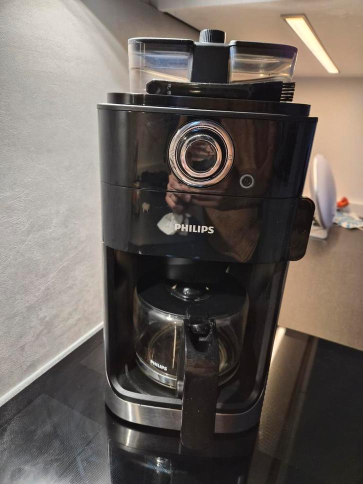 Philips HD7769/00 Grind & Brew Koffiezetapparaat, Witgoed en Apparatuur, Koffiezetapparaten, Zo goed als nieuw, Gemalen koffie