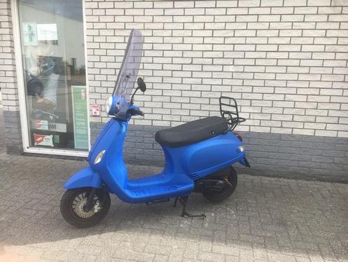 GROOTAANBOD: VESPA LX S SPRINT BROM SNOR RIVA ZIP ALPHA LED, Fietsen en Brommers, Brommers | Vespa