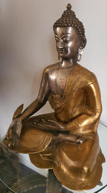 Antiek bronzen beeld brons sculptuur boeddha buddha  beschikbaar voor biedingen