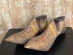 2 x oude houten schoenleest puntschoen. Fagus. Brocante, Antiek en Kunst, Antiek | Gereedschap en Instrumenten, Ophalen of Verzenden