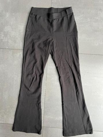 Broek zwart maat S beschikbaar voor biedingen