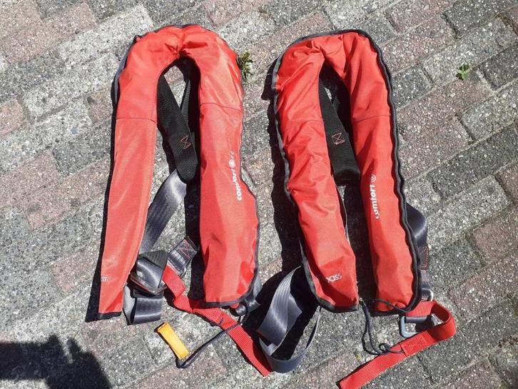 2x Compass reddingsvest voor volwassene of kind vanaf 150, Watersport en Boten, Watersportkleding, Zo goed als nieuw, Reddingsvest of Zwemvest