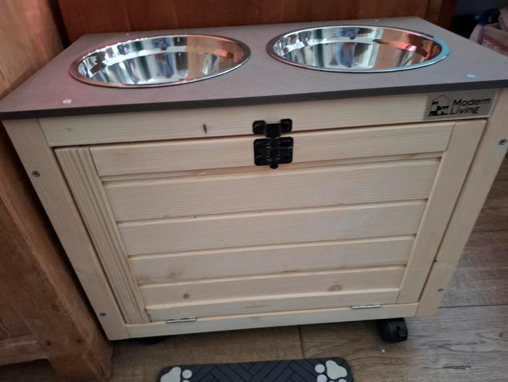 Modern living  voederbak met opbergruimte, Dieren en Toebehoren, Hondenvoerbakken en Drinkbakken, Nieuw, Ophalen