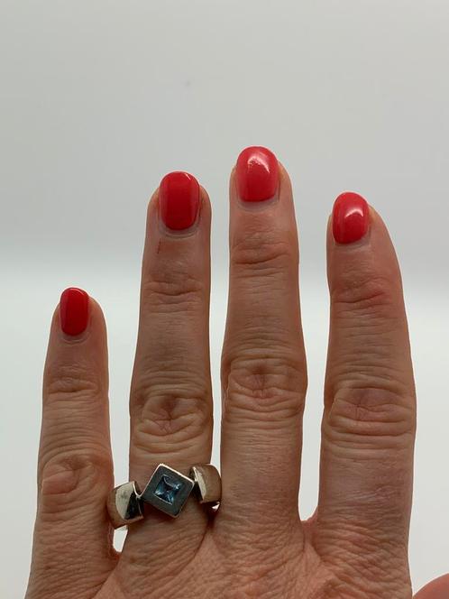 V173 Prachtige zilveren ring aquamarijn maat 20, Sieraden, Tassen en Uiterlijk, Ringen, Dame, Zilver, Zilver, Met edelsteen, Ophalen of Verzenden
