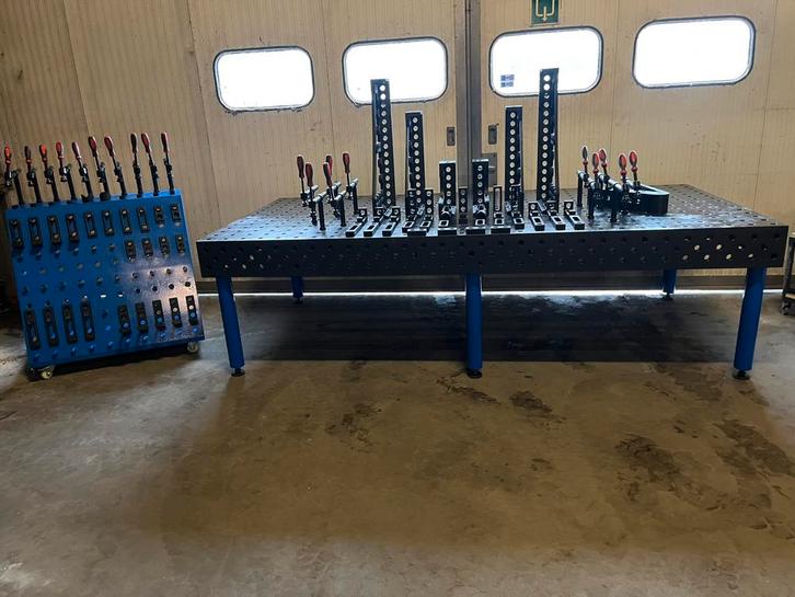 Opspantafel 3000x1500x200 mm gat 28 mm bladdikte 25 mm, Doe-het-zelf en Verbouw, Gereedschap | Lasapparaten, Nieuw, Overige typen