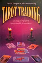 Boek 'TAROT TRAINING', Boeken, Esoterie en Spiritualiteit, Tarot of Kaarten leggen, Verzenden, Overige typen, Edward Burger, Johannes Fiebig