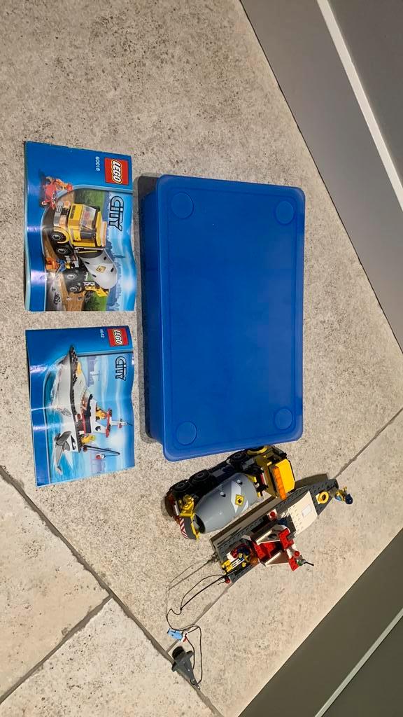 Lego city  vissersboot (4642) en lego city betonwagen(60018), Kinderen en Baby's, Speelgoed | Duplo en Lego, Ophalen of Verzenden