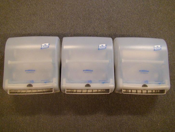 TE KOOP Lotus enMotion handdoekrol dispenser Wit, Huis en Inrichting, Badkamer | Badtextiel en Accessoires, Zo goed als nieuw
