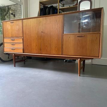 High board dressoir zestiger jaren beschikbaar voor biedingen