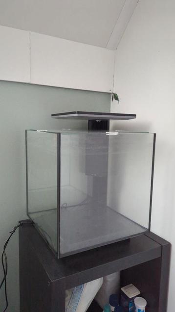 Superfish Qubiq 30 Pro Zwart aquarium - 30 L beschikbaar voor biedingen