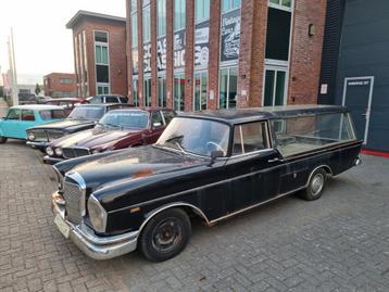 Mercedes w111 onderdelen.  beschikbaar voor biedingen