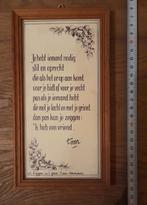 Ingelijst tegeltje met tekst Toon Hermans 'Vriend', Huis en Inrichting, Woonaccessoires | Tekstborden en Spreuken, Ophalen of Verzenden