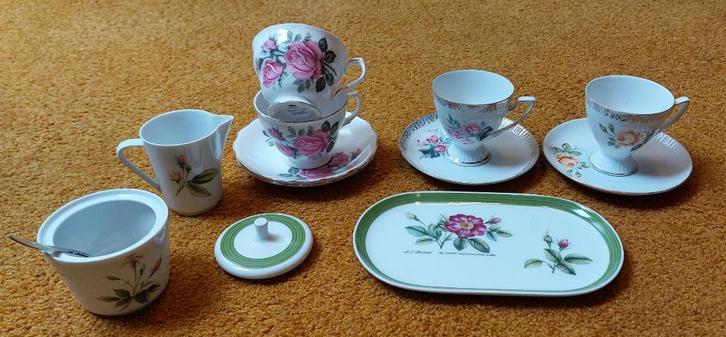 Divers mooi porselein servies, Antiek en Kunst, Antiek | Servies compleet, Ophalen