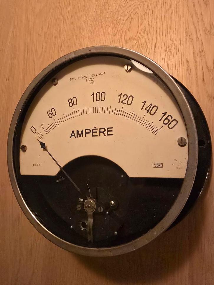 Antieke grote Nieaf industriële analoge ampèremeter €59, Antiek en Kunst, Antiek | Gereedschap en Instrumenten, Ophalen of Verzenden