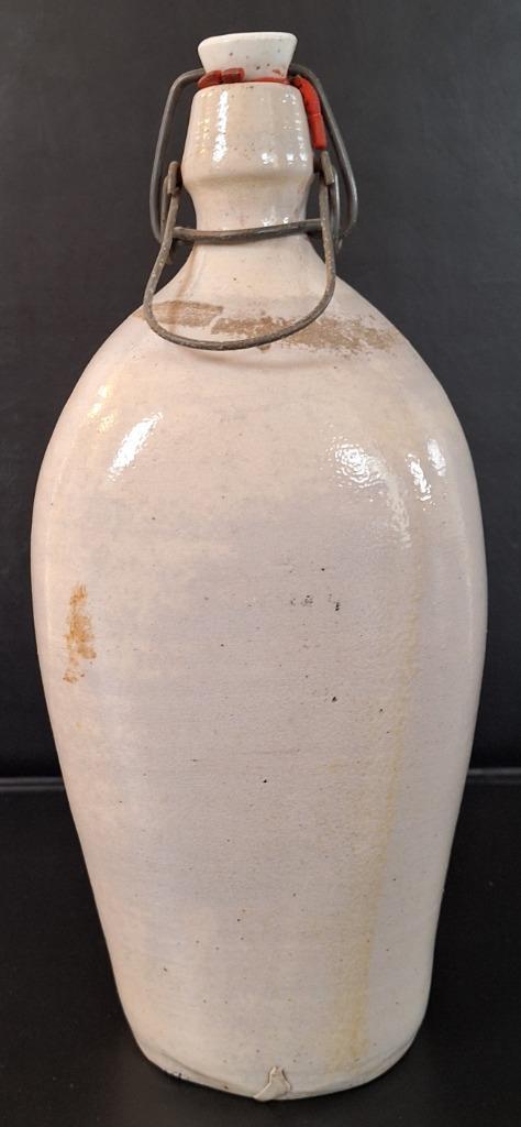 Grijze kruik met porseleinen dop - Adv S 410, Antiek en Kunst, Antiek | Keramiek en Aardewerk, Ophalen of Verzenden