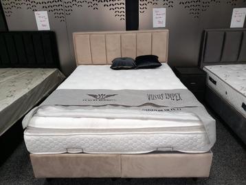Nieuw Bed 160x200 - Luxe Uitstraling! beschikbaar voor biedingen
