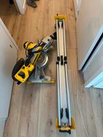 Dewalt super zaagmachine met onderstel!, 70 mm of meer, Ophalen of Verzenden, Zo goed als nieuw, Afkortzaag