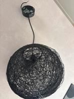 Moderne zwarte hanglamp, Huis en Inrichting, Lampen | Hanglampen, Ophalen of Verzenden, Gebruikt, Metaal, Minder dan 50 cm