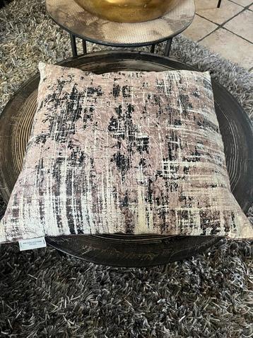 HD Collection Kussen 59x50cm beschikbaar voor biedingen