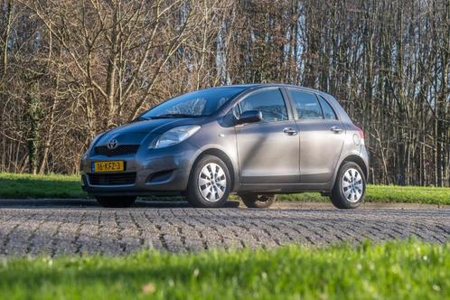 Toyota Yaris 2010 Grijs LAGE KILOMETERSTAND ISOFIX AIRCO