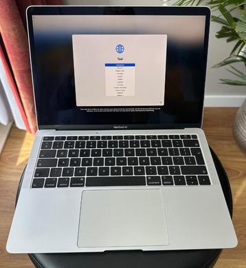 MacBook Air Retina, 13-inch, 2018 in uitstekende staat beschikbaar voor biedingen