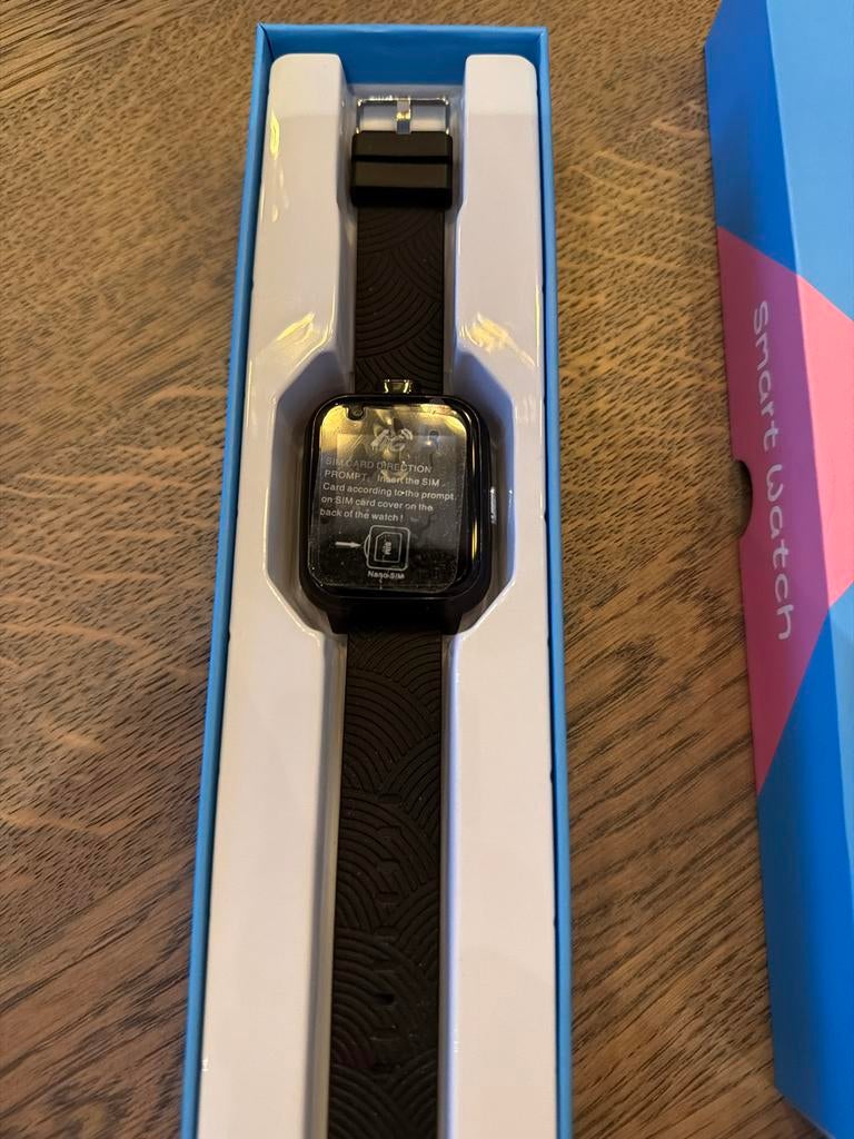 4G Smartwatch voor Kinderen - Nieuw in doos, Ophalen of Verzenden, Zo goed als nieuw, Zwart
