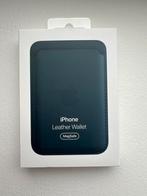 Nieuwe Originele Apple iPhone Leather Wallet A2504, Ophalen of Verzenden, Nieuw