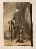oude foto van een onbekende NL soldaat, Ophalen of Verzenden, Voor 1940, Gebruikt